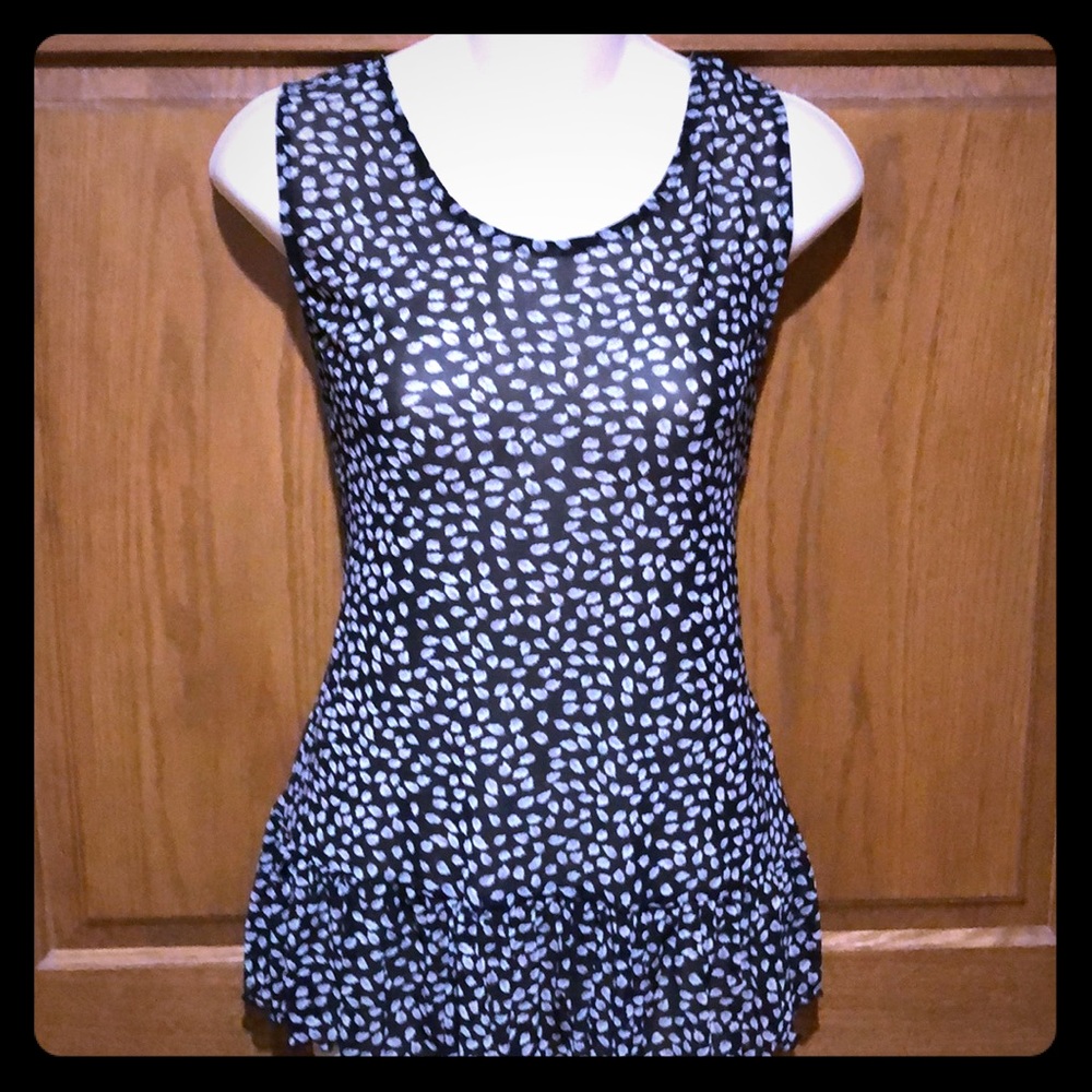 Ethyl Black and Cream Leaf Print Top, Sz L